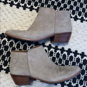 Sam Edelman Suede Petty Booties, size 7